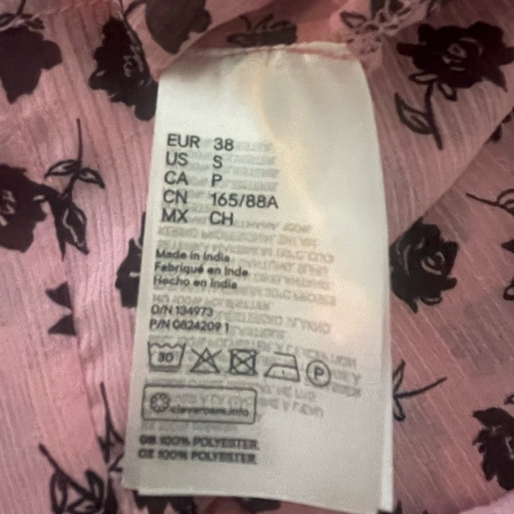 H&M Ruffle Detail Printed Blouse - Picture 8 of 8